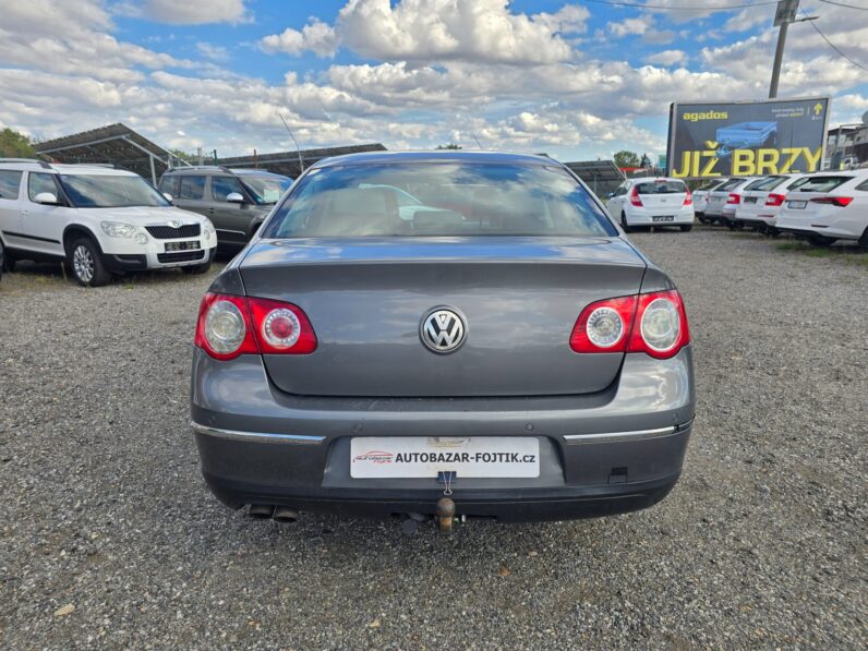 
								Volkswagen Passat 2005 – 2.0 TDi 103KW Comfort full									