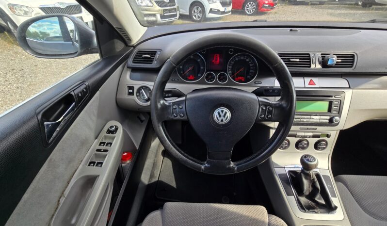 
								Volkswagen Passat 2005 – 2.0 TDi 103KW Comfort full									