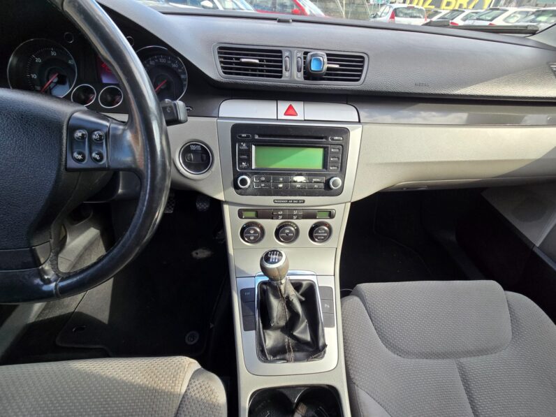 
								Volkswagen Passat 2005 – 2.0 TDi 103KW Comfort full									
