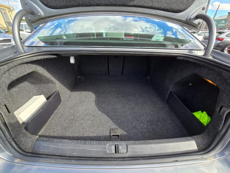 
								Volkswagen Passat 2005 – 2.0 TDi 103KW Comfort full									