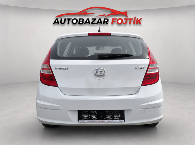 
								Hyundai i30 2010 – 1.4 CVVT 80KW  klima full									