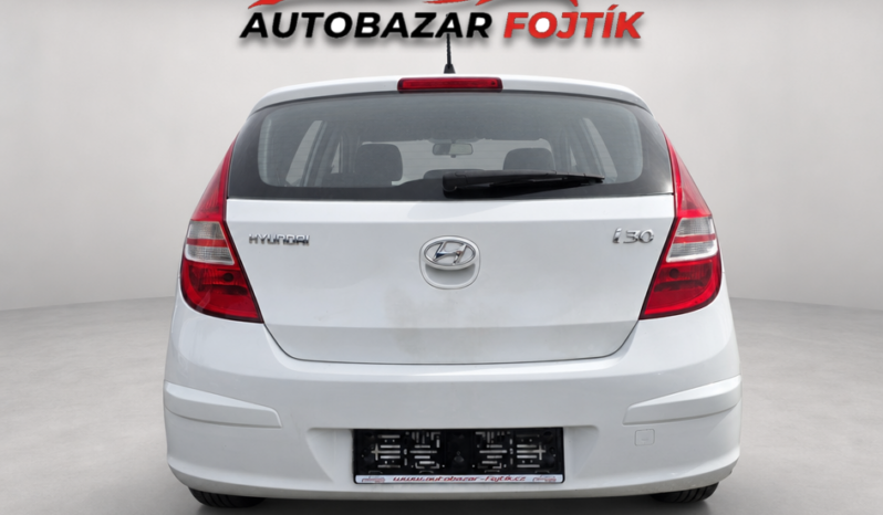 
								Hyundai i30 2010 – 1.4 CVVT 80KW  klima full									