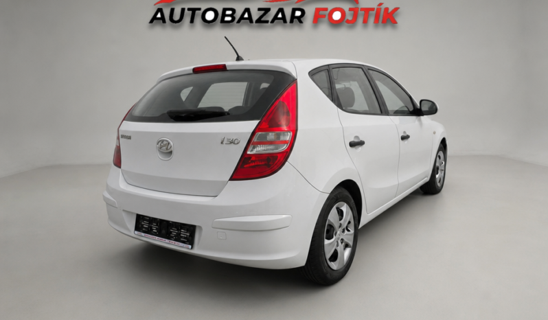 
								Hyundai i30 2010 – 1.4 CVVT 80KW  klima full									