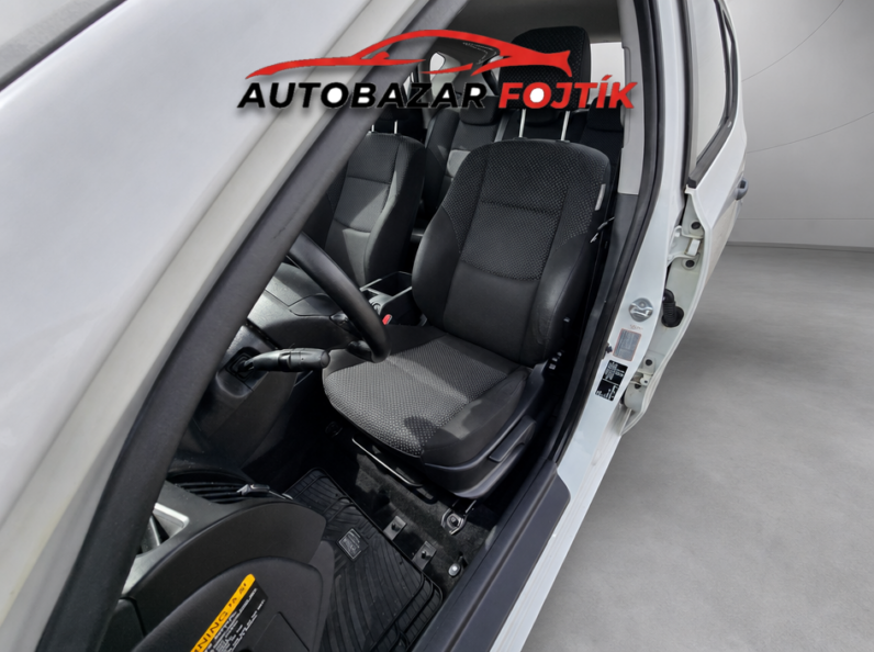 
								Hyundai i30 2010 – 1.4 CVVT 80KW  klima full									