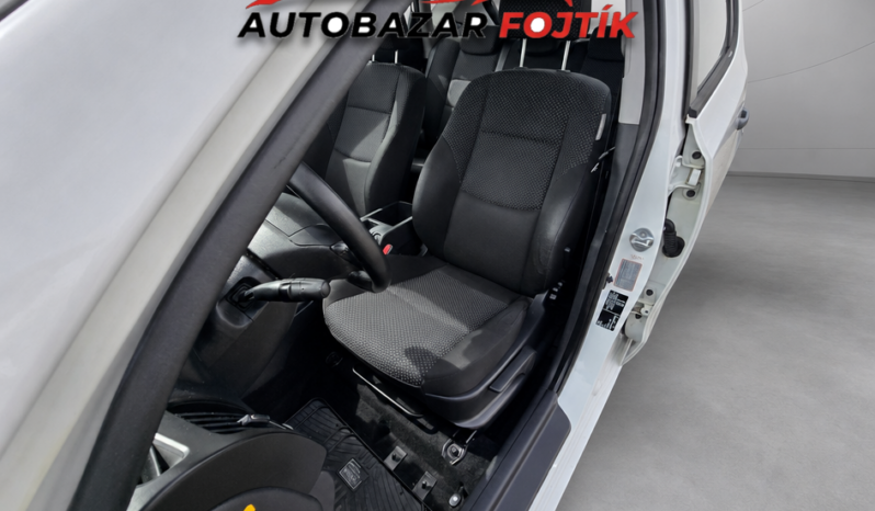 
								Hyundai i30 2010 – 1.4 CVVT 80KW  klima full									