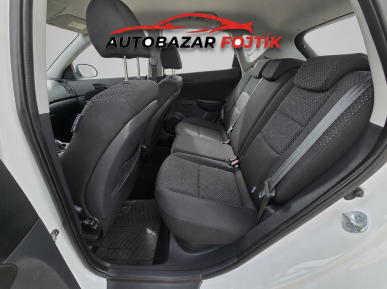 
								Hyundai i30 2010 – 1.4 CVVT 80KW  klima full									