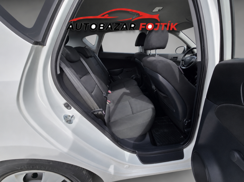 
								Hyundai i30 2010 – 1.4 CVVT 80KW  klima full									